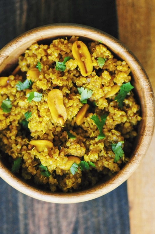  A super flavorful, healthy, and delicious Sweet and Spicy Quinoa Peanut Stir Fry! Gluten-free, vegan and perfect for lunch or dinner. #quinoastirfry #peanutstirfry #vegandinner #glutenfree #sweetandspicy #healthylunch 