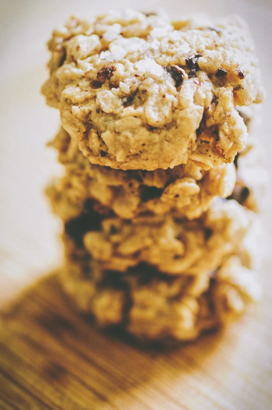  These 5-ingredient Gluten-Free & Vegan Salted Chocolate Chunk Tahini Oatmeal Cookies make for one quick, easy, healthy and delicious treat perfect for breakfast, a snack or a dessert! #tahinicookies #vegancookies #glutenfreecookies #oatmealcookies #5ingredientcookies #saltedchocolatecookies #glutenfreetahinicookies #refinedsugarfree 