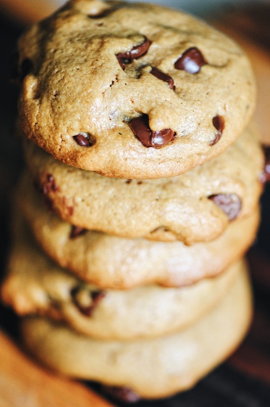  Thick, chewy, easy and delicious 5 ingredient gluten-free, dairy-free, flourless, refined sugar-free Chocolate Chip Tahini Cookies! #cookies #glutenfreecookies #flourless #flourfree #dairyfree #refinedsugarfree #tahini #chocolatechip #thick #chewy #easy #chocolatechiptahinicookies 