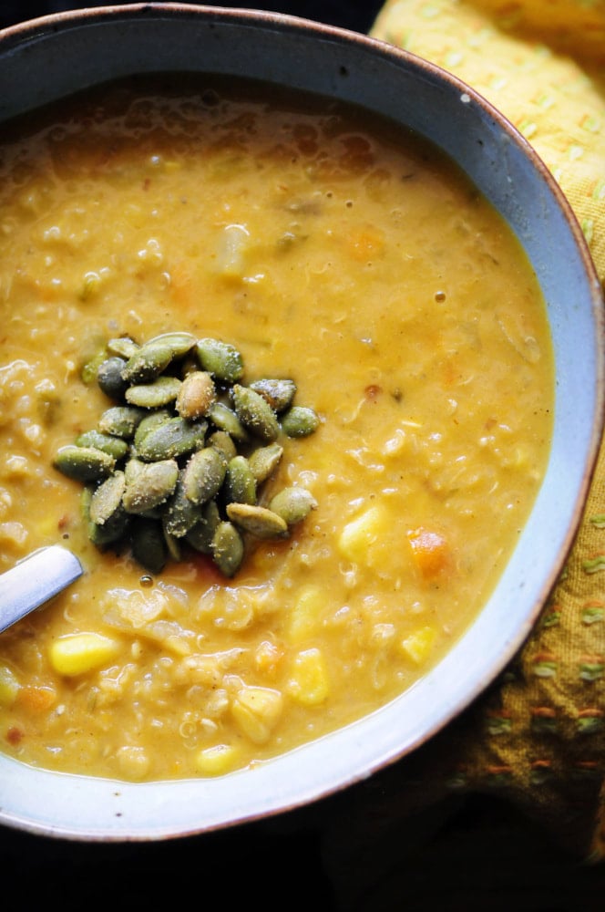  An easy, healthy, and delicious protein-packed gluten-free vegan Southwestern Chowder chock-full of corn, potatoes, quinoa, red lentils, green chiles, chipotle peppers, veggies and an amazing blend of spices. This amazingly delicious vegetarian chowder is incredibly filling, comforting, and flavorful and makes a great lunch or dinner! #vegancornchowder #quinoasoup #spicychowder #southwesterncuisine #potatochowder #lentilchowder #glutenfreechowder 