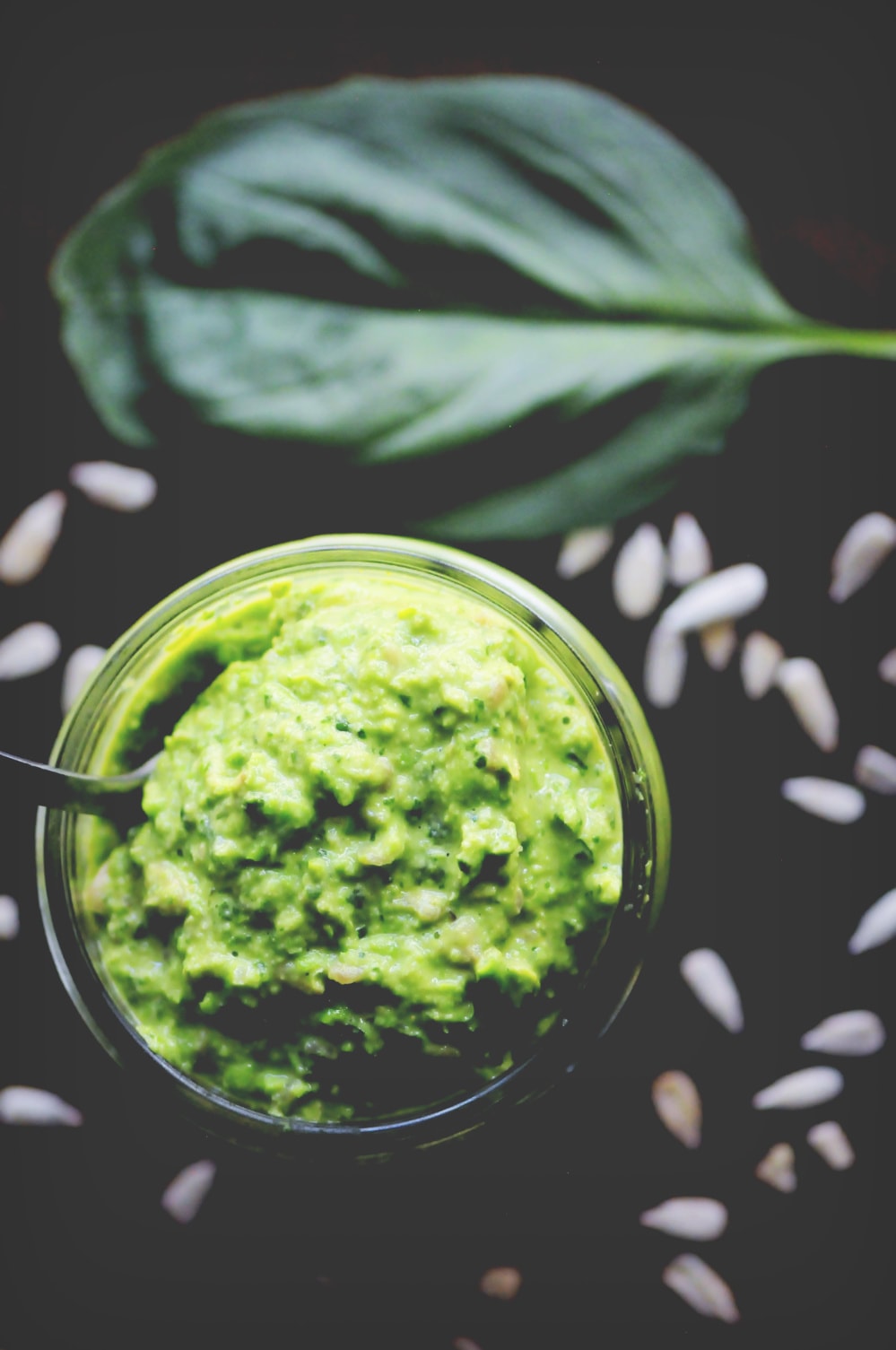  A gluten-free and vegan Sunny Spring Pea & Basil Pesto made with spring peas, fresh basil, mixed greens, sunflower seeds, garlic, and lemon juice. This delicious pesto is easy, healthy, and DELICIOUS! #veganpesto #springpesto #peapesto #basilpesto #sunflowerseedpesto 