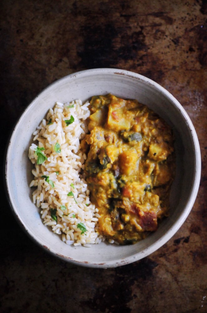  Easy, healthy, and comforting Instant Pot Red Lentil & Potato Curry! This delicious Indian-style pressure cooker meal is gluten-free, vegan, and packed with delicious warming spices ready to complement your favorite grain and/or bread! #instantpotcurry #instantpotredlentils #instantpotpotatoes #pressurecookercurry #instantpot #indianfood #vegancurry  