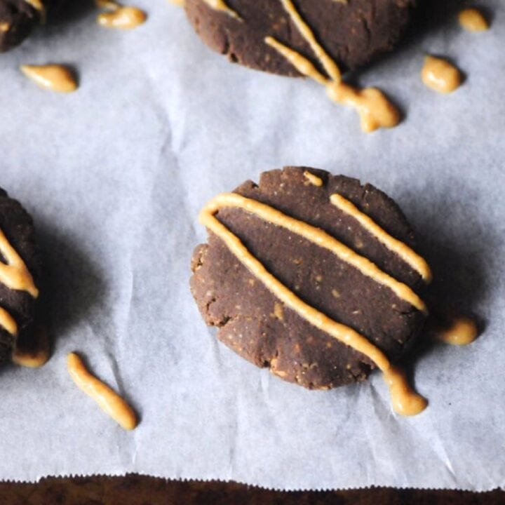 Chocolate Peanut Butter Protein Cookies - No Bake!
