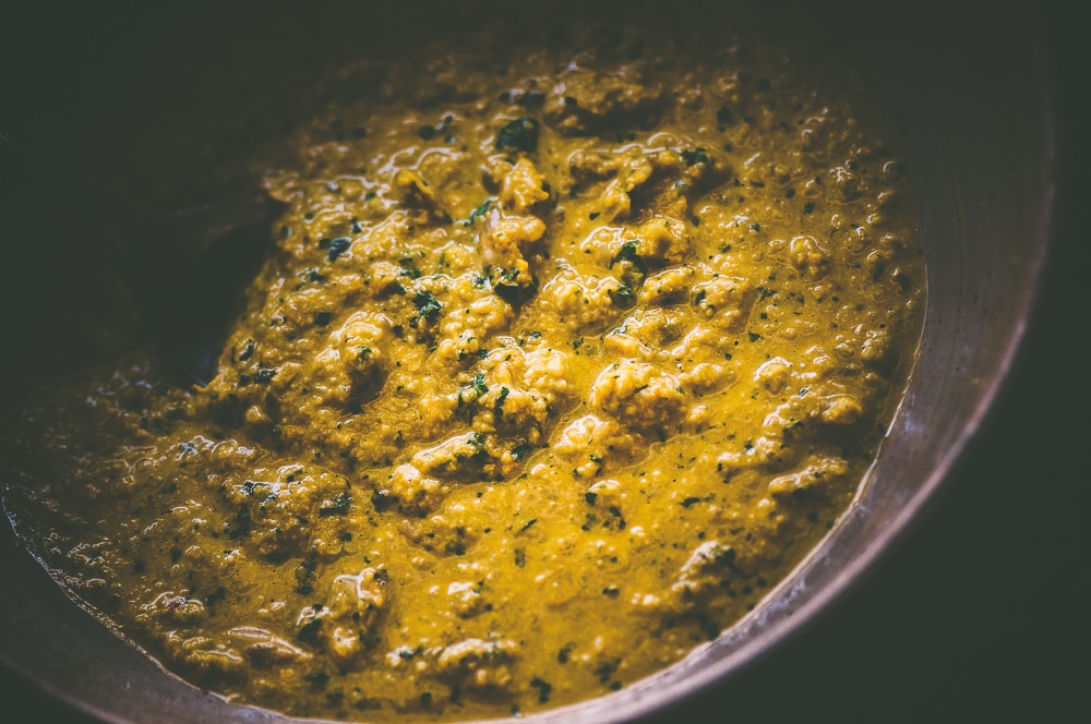  This savory sunflower seed sauce with turmeric, cilantro, garlic, salt, pepper, apple cider vinegar and olive oil makes for one delicious and healthy condiment perfect as a salad dressing, a dip or a sauce to serve alongside your favorite dishes. Gluten-free, vegan and super quick + easy to make! #sunflowerseedsauce #turmericsauce #cilantrosauce #sunflowerseeddressing #sunflowerseeddip #vegansauce #glutenfreedip 
