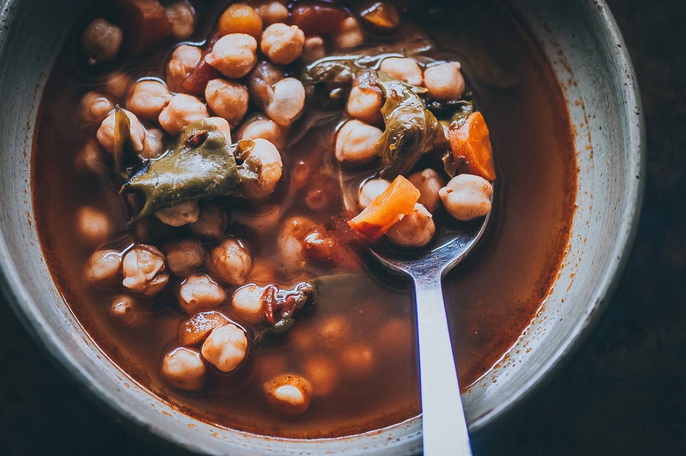  This EASY dump and start Instant Pot Chickpea soup with Cajun seasoning makes for one healthy and flavorful vegan pressure cooker meal #chickpeasoup #cajunseasoning #instantpotsoup #vegansoup 