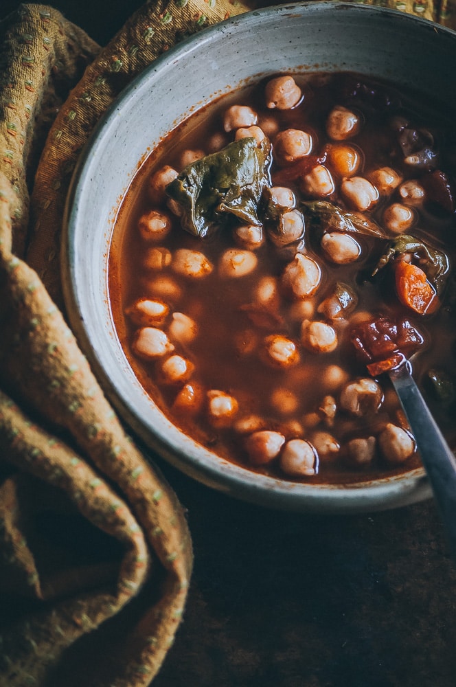  This EASY dump and start Instant Pot Chickpea soup with Cajun seasoning makes for one healthy and flavorful vegan pressure cooker meal #chickpeasoup #cajunseasoning #instantpotsoup #vegansoup 