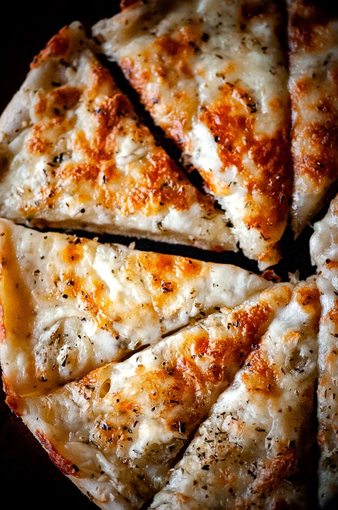  The absolute BEST EASY Gluten-Free Pizza Dough Recipe you will ever find! This Gluten-Free Pizza Crust is made with tapioca flour and is yeast free, gum free, and perfectly chewy (just like gluten containing crusts!). #glutenfreepizza #glutenfreepizzadough #glutenfreepizzaeasy #glutenfreepizzacrust #thebestglutenfreepizzacrust 