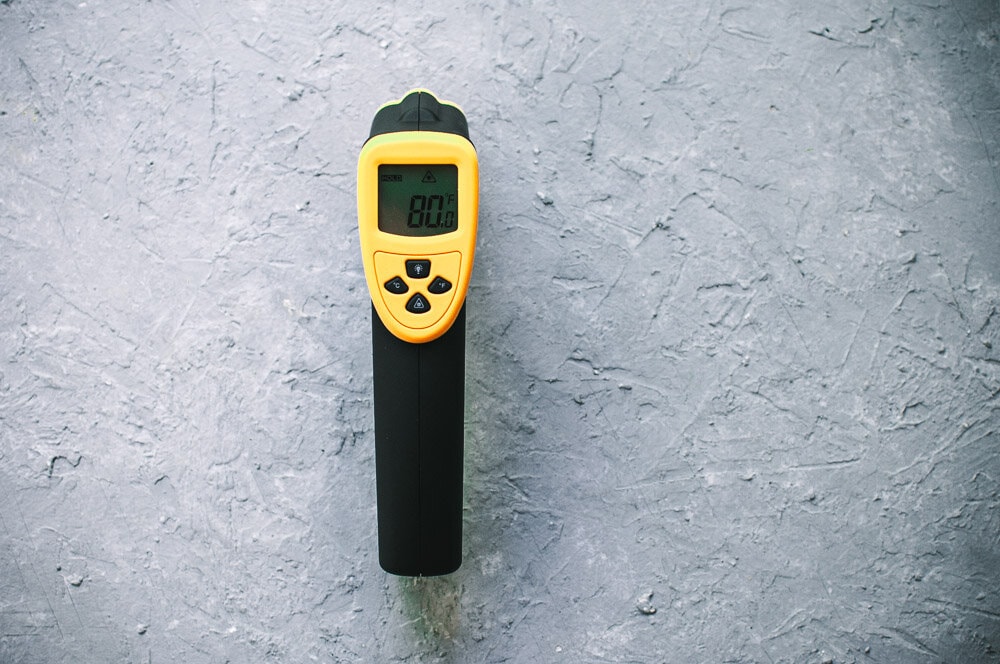  Review: Etekcity Lasergrip 800 Digital Infrared Laser Temperature Gun -  My product review of Etekcity’s Lasergrip 800 Digital Infrared Laser Temperature gun with an easy-to-read LCD screen and accurate no-contact readings. #etekcity #temperaturegun #productreview  