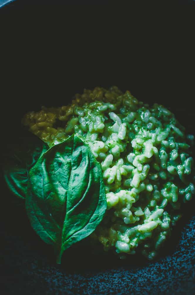 a pinterest pin image for vegan pesto risotto