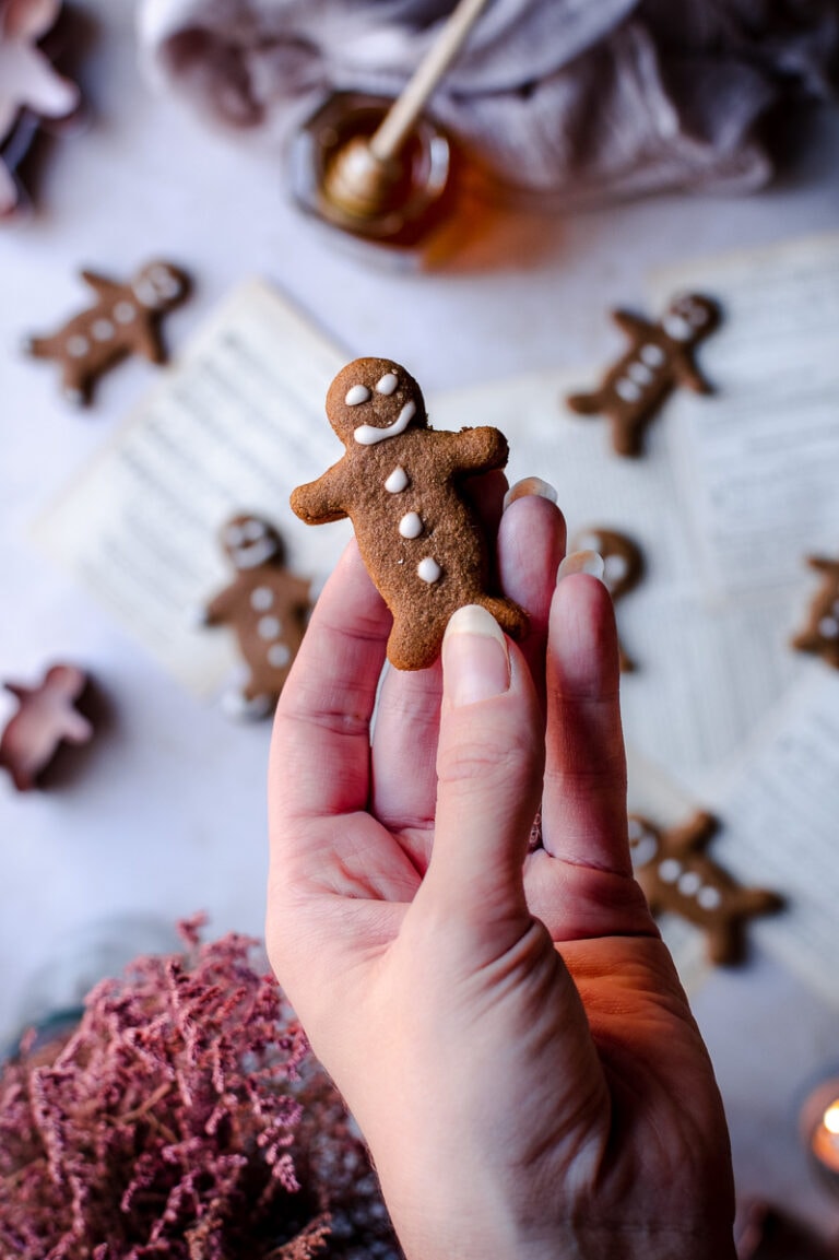 Gluten free gingerbread men cookies