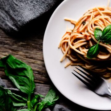 Creamy Tomato Basil Pasta (Vegan, Gluten-Free)