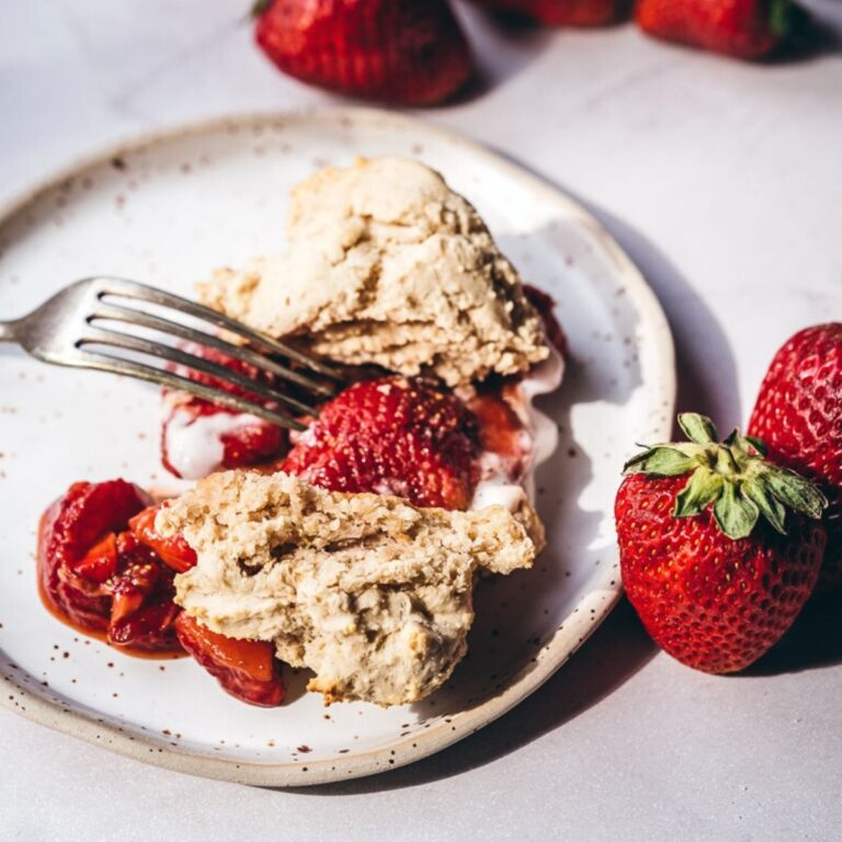 Gluten-Free Strawberry Shortcake (Vegan Option)