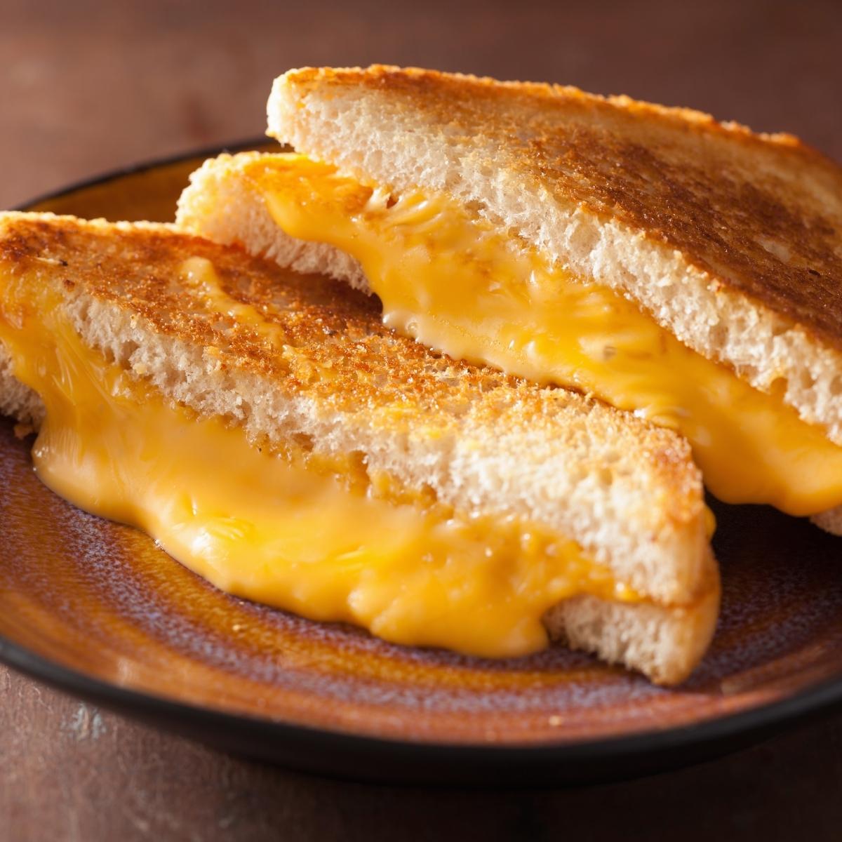 What to Eat with Grilled Cheese - 30 Tasty Sides
