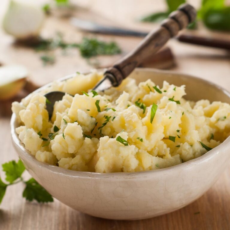 What to Serve with Mashed Potatoes – 25 Must-Try Vegetarian Pairings