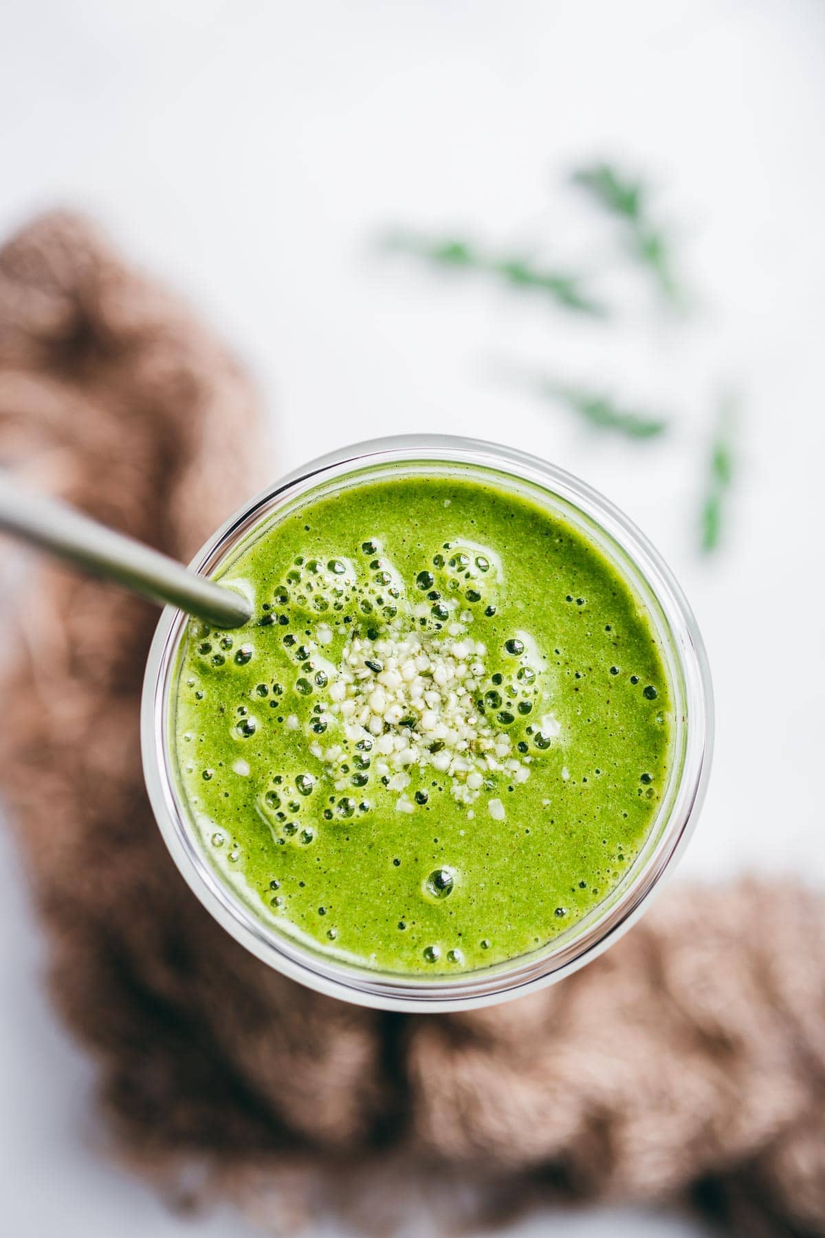 Green Arugula Smoothie with Ginger and Pineapple