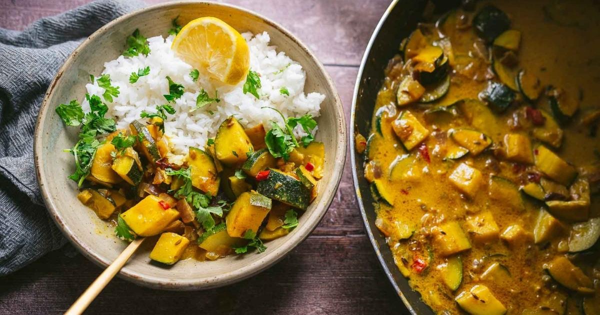 Easy Zucchini Curry - MOON and spoon and yum