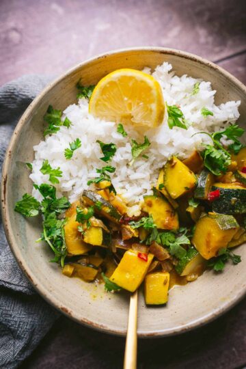 Easy Zucchini Curry - MOON and spoon and yum