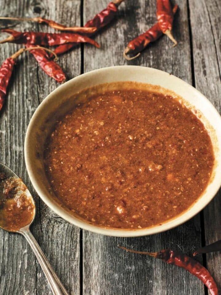 Easy Louisiana Style Hot Pepper Sauce Recipe