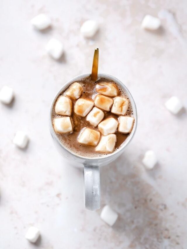 How to Make Creamy Oat Milk Hot Chocolate