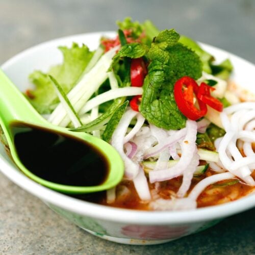 All About Rice Noodles MOON And Spoon And Yum easy-vegetable-lo-mein-just-like-your-favorite-takeout-noodles-but