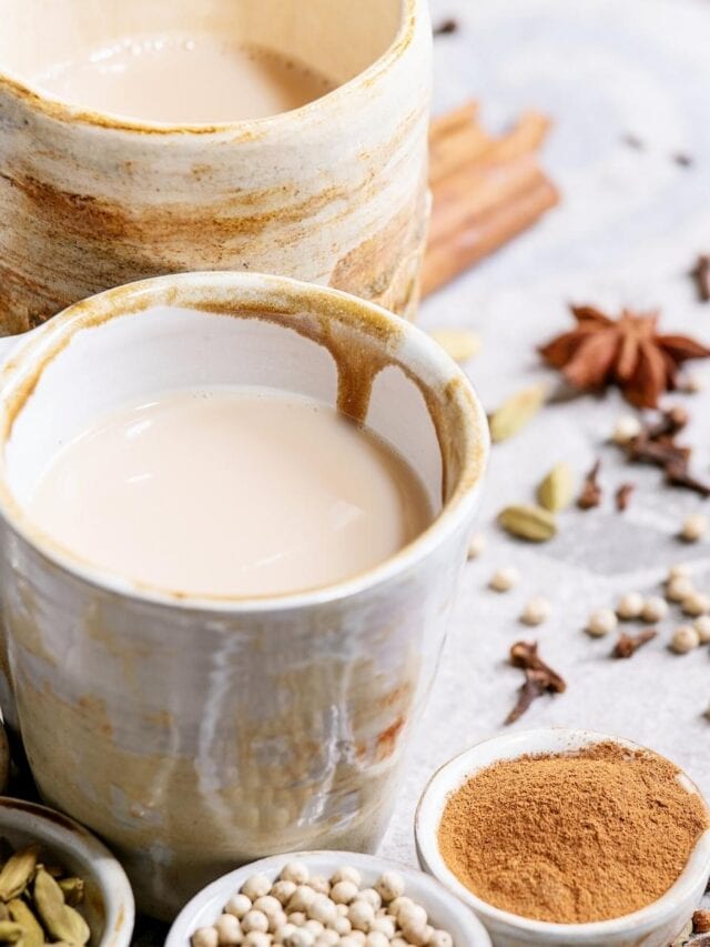 Easy Pumpkin Chai Latte MOON and spoon and yum