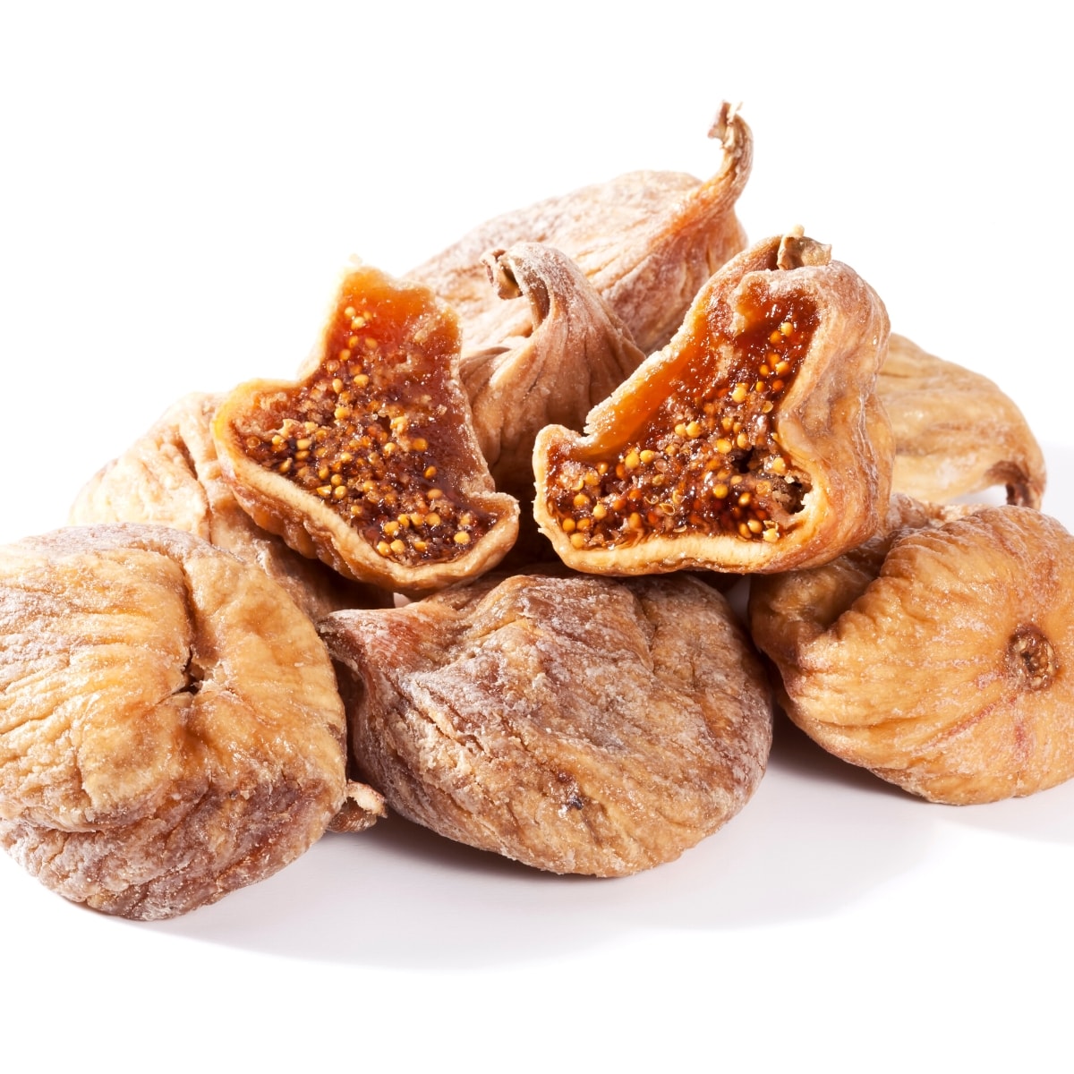 A pile of sliced dry figs.