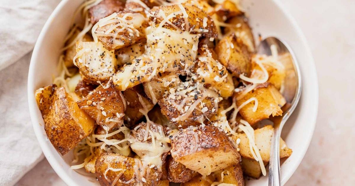 Easy Slow Cooker Roasted Potatoes - MOON and spoon and yum