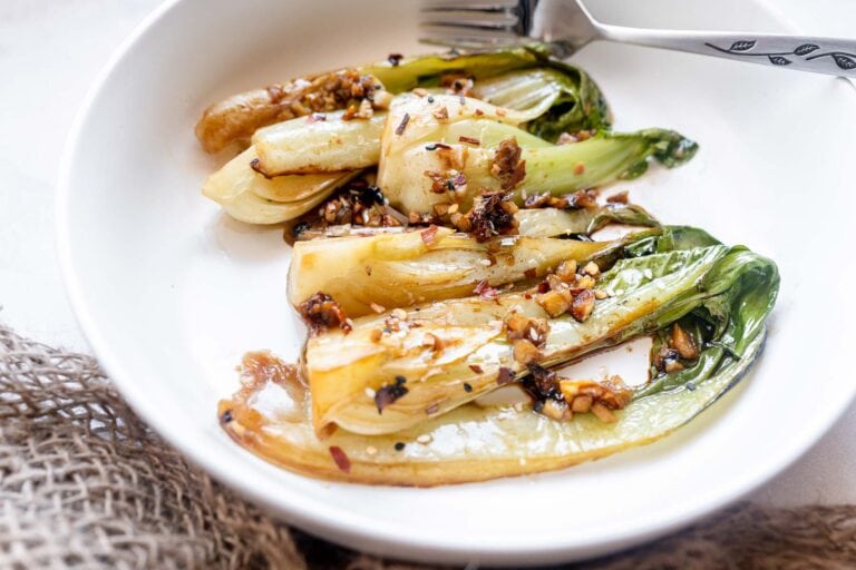 10-Minute Garlic Bok Choy Recipe - MOON And Spoon And Yum