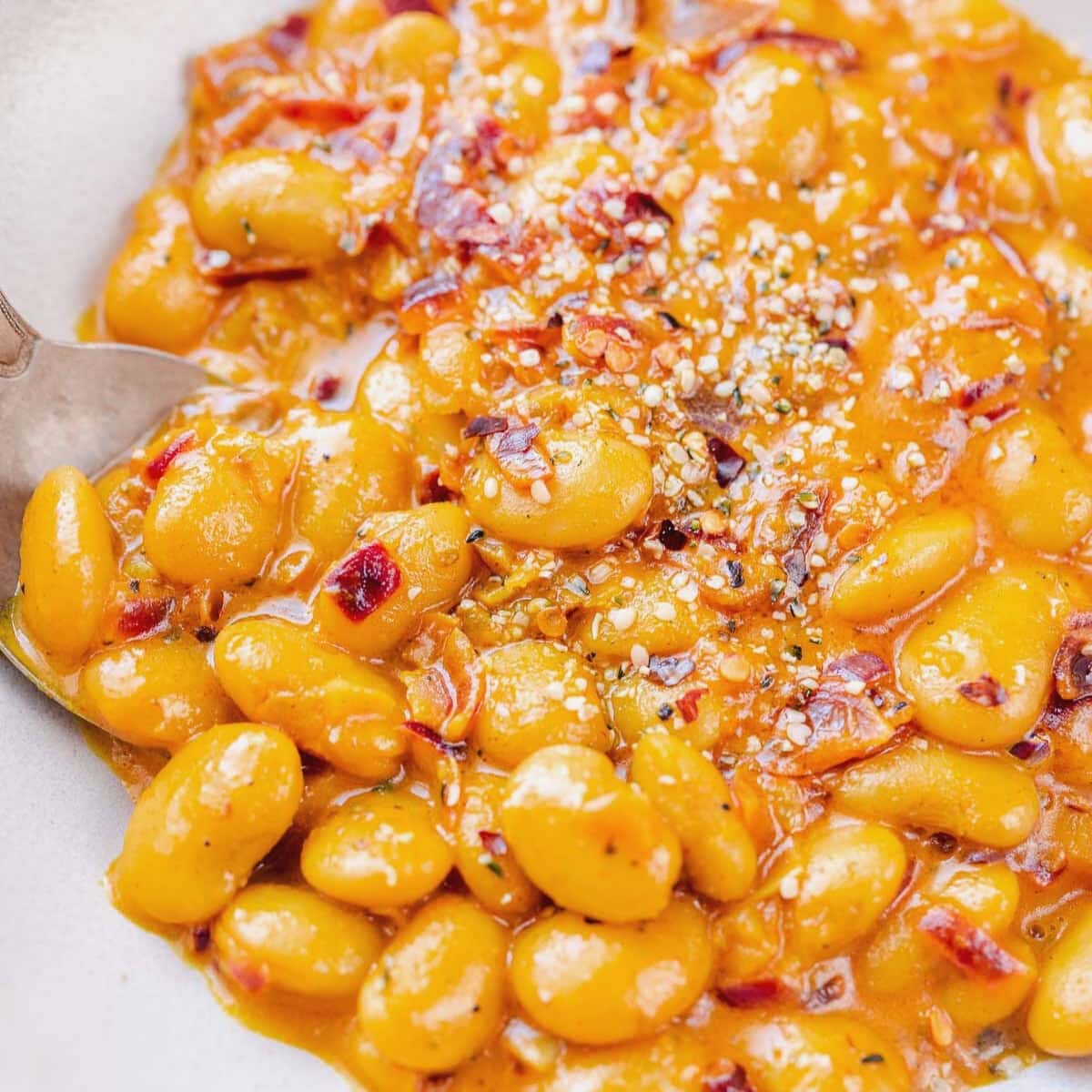 A close shot of yellow beans in a bowl.