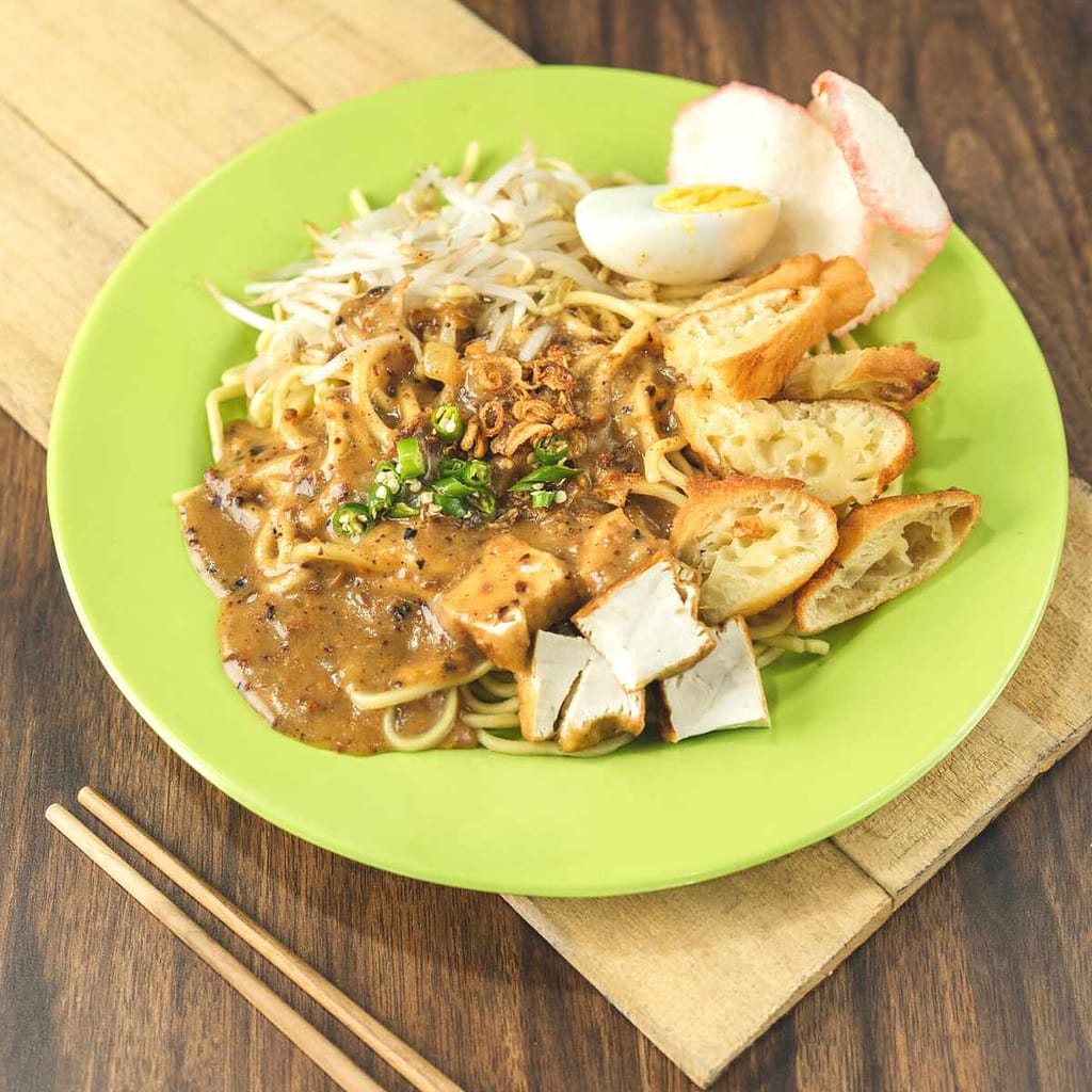 Best Indonesian Vegetarian Food - MOON and spoon and yum