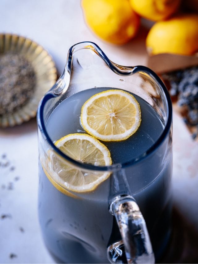 How to Make Lavender Lemonade