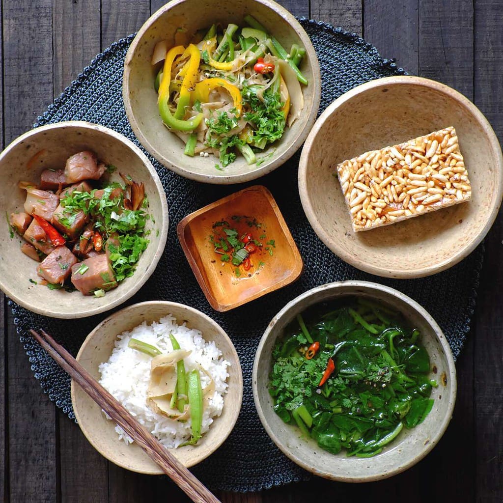 21 Vegetarian Vietnamese Dishes - MOON and spoon and yum