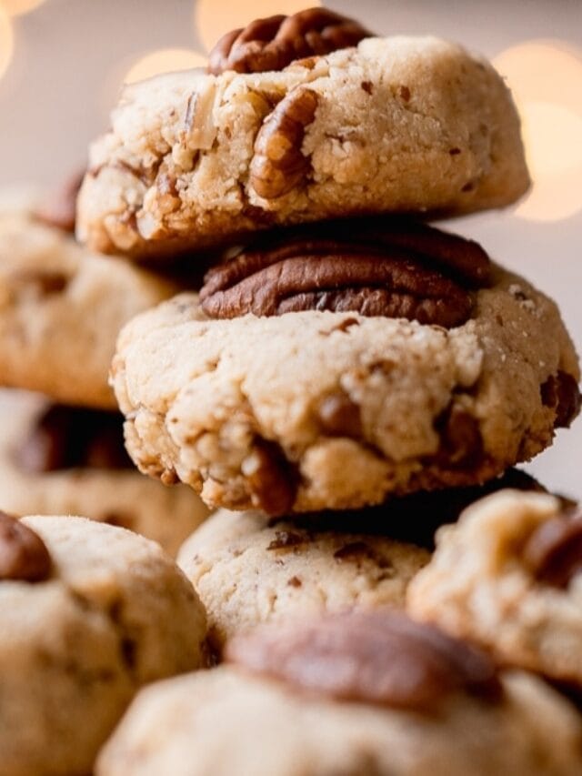Melt-In-Your-Mouth Pecan Sandies