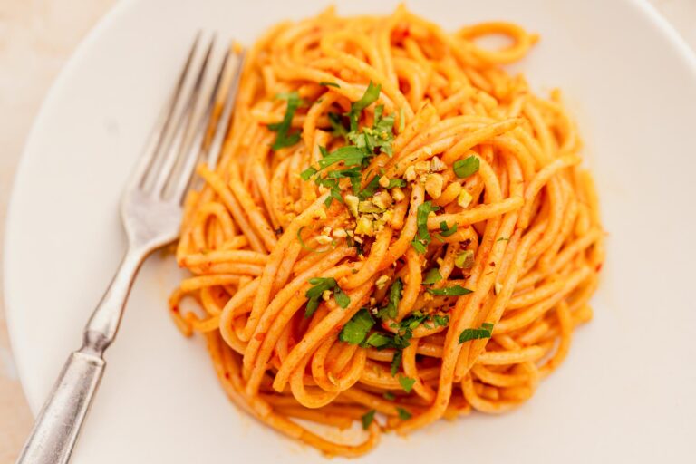 Spicy Harissa Pasta - MOON and spoon and yum