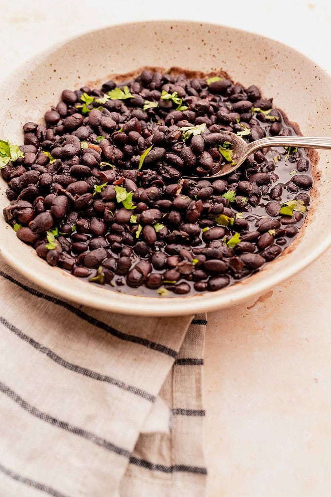 Secret-Ingredient Slow Cooker Black Beans - MOON and spoon and yum
