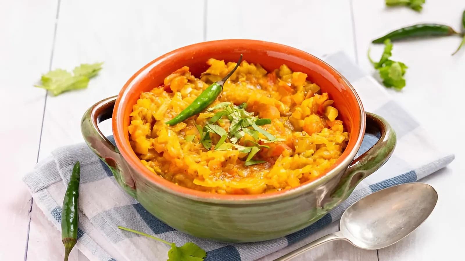 An image of baingan bharta in a serving bowl, ready to be served.