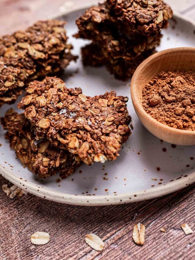 Chocolate Tahini Granola Bark
