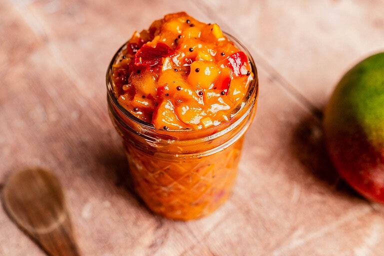 Easy and Delicious Homemade Mango Chutney