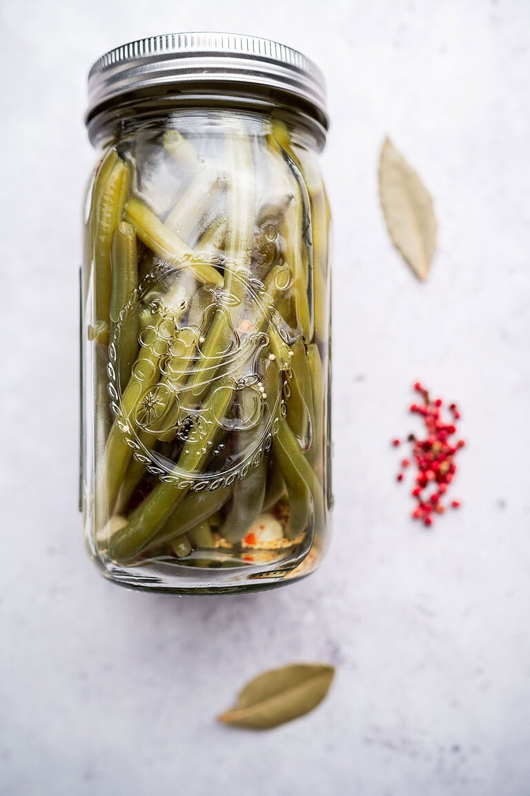 Quick Pickled Green Beans (Easy + Crisp)