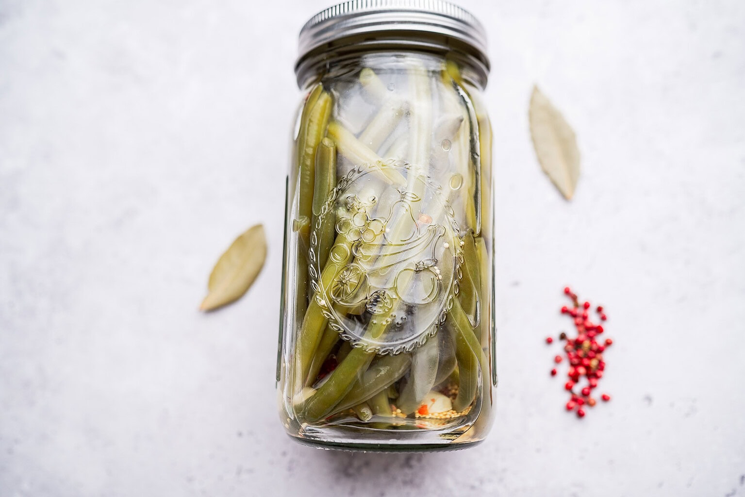 Quick Pickled Green Beans (Easy + Crisp)